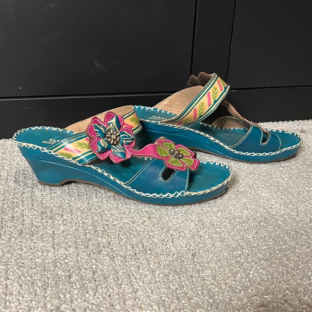 LOVIN’ SPRING STEP FLOWER SANDALS